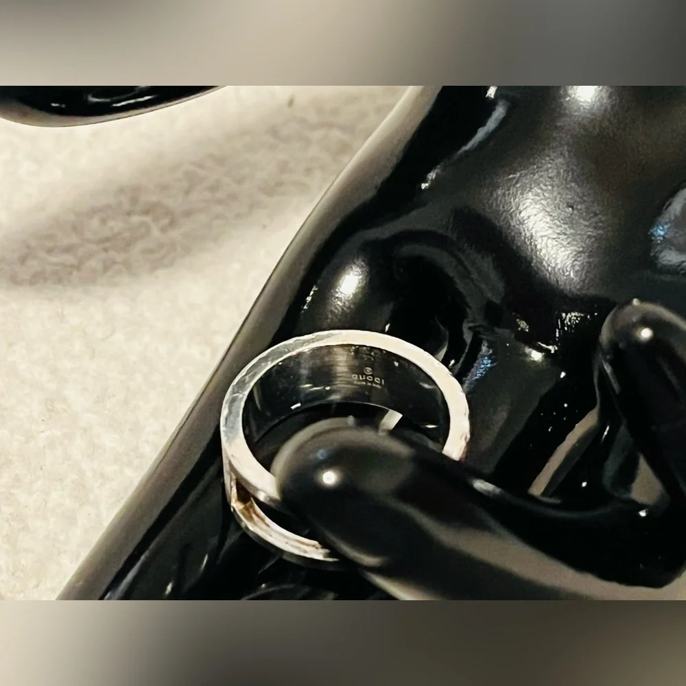 Gucci Cutout G Silver Ring - Picture 4 of 11